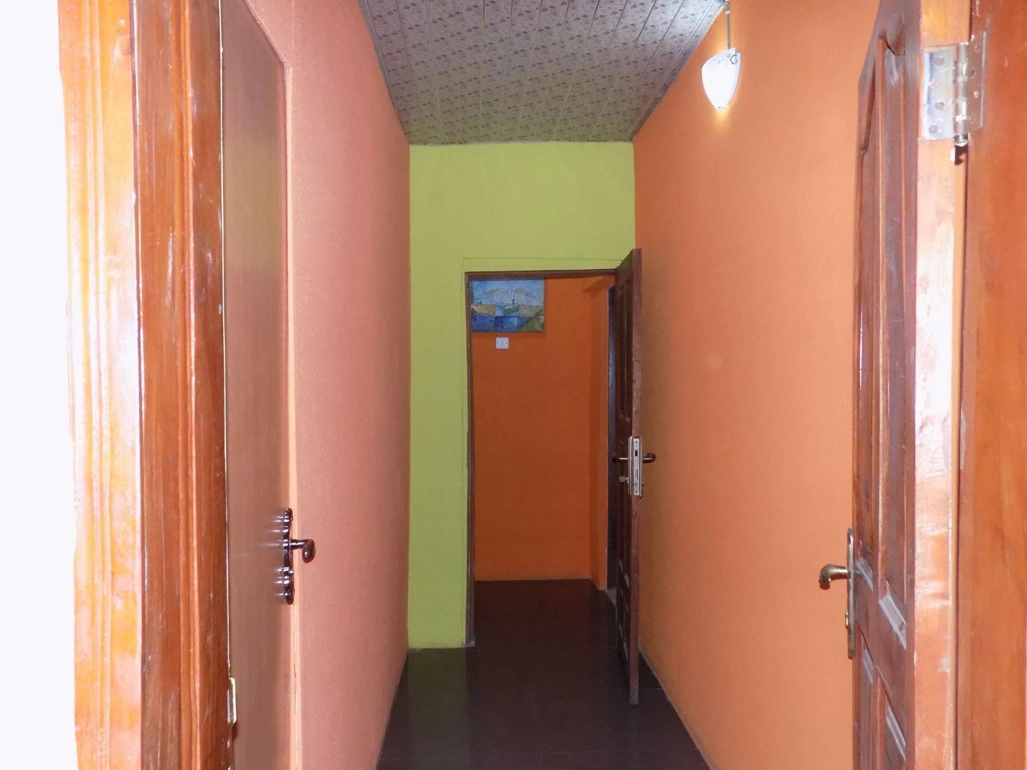 Posh Apartments And Hotel Ikeja Exterior foto
